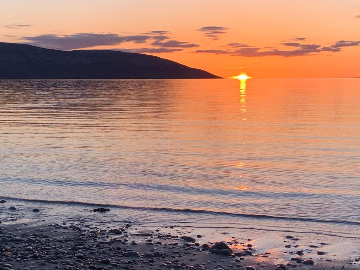 Burren Court Lodge Ballyvaughan Esterno foto