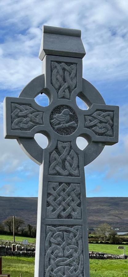Burren Court Lodge Ballyvaughan Esterno foto