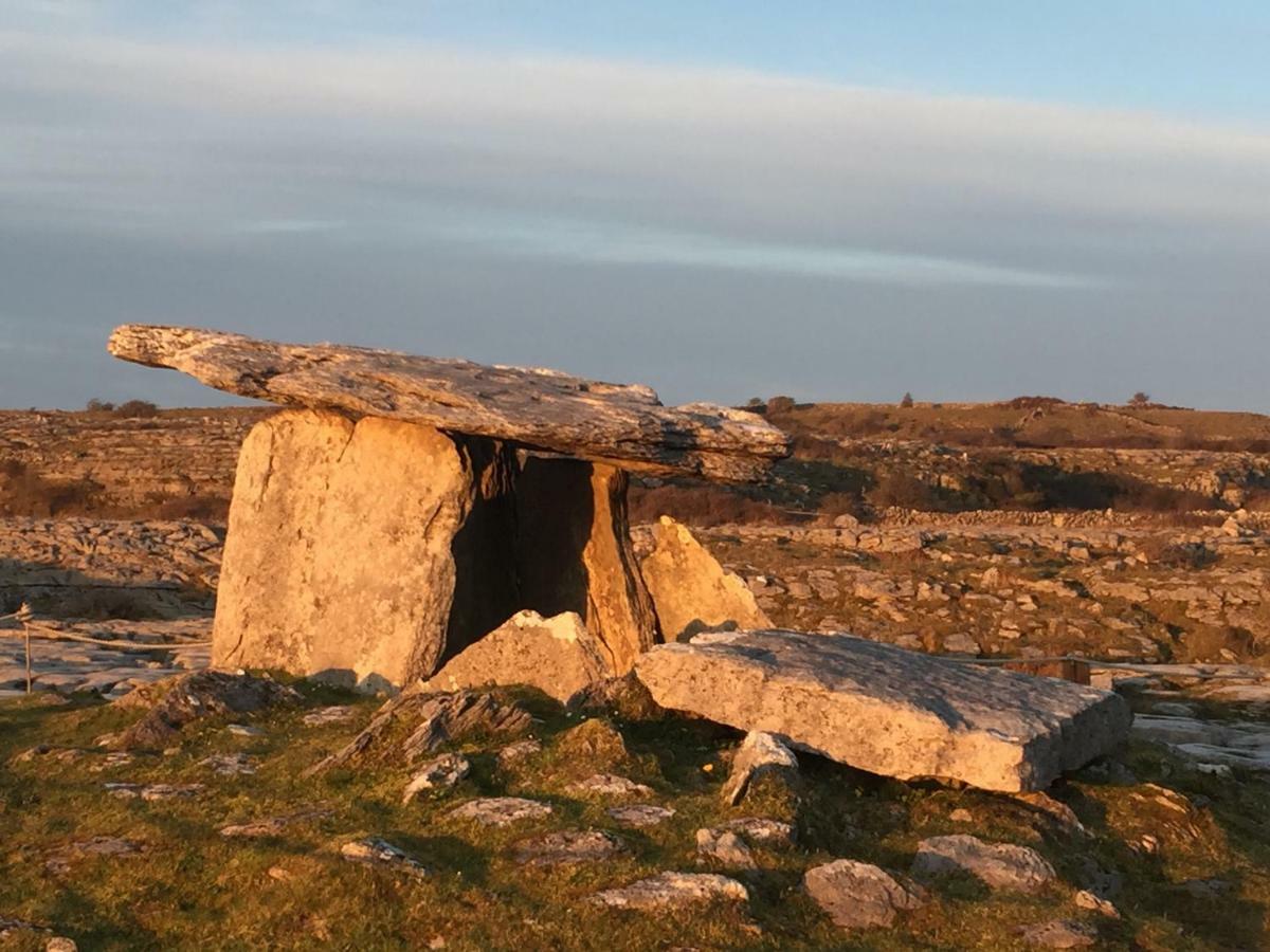 Burren Court Lodge Ballyvaughan Esterno foto